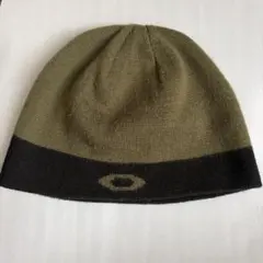 90s OAKLEY ニット帽 ビーニー オリーブ ブラック　赤タグのサムネイル