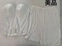 Triumph ブライダルインナー D70 2点セット