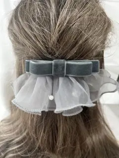 グレーのベルベットチュールバレッタ