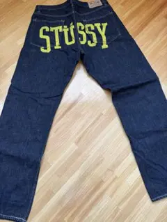 STUSSY デニムパンツ インディゴ イエローロゴ　34インチ STUSSY デニムパンツ インディゴ イエローロゴ 34インチ - メルカリ