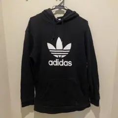 adidas 黒 フード付きパーカー
