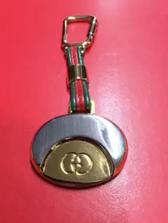 GUCCI グッチ キーホルダー GGロゴ ゴールド×シルバー