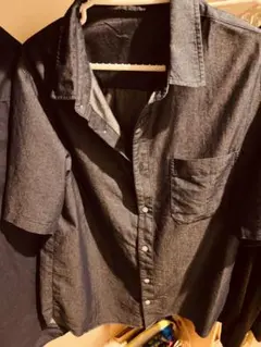 ダークブルー 半袖シャツ ポケット付き