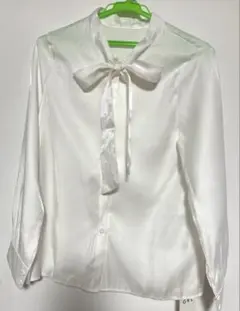 新品 GRLラメ入りリボン付き長袖シャツ グレイル