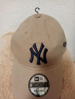 New Era 9TWENTY ニューヨーク・ヤンキース ベージュキャップ