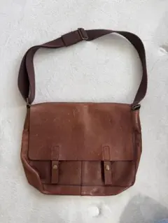 OLD GAP　牛革　ブラウン　メッセンジャー　ショルダーレザーバッグ　美品 2026年最新】Gap メンズ メッセンジャーバッグの人気アイテム - メルカリ