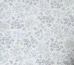 オフホワイト地に紫とグレーの花柄綿生地 複数布片