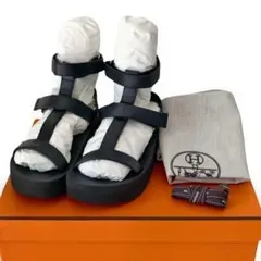 【国内正規品】HERMES エニド サンダル 35 アンクルストラップ 黒のサムネイル