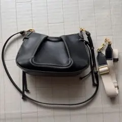 黒 ショルダーバッグ ZARA