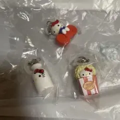 ハローキティ カプセルトイ 3個セット　めじるしアクセサリー