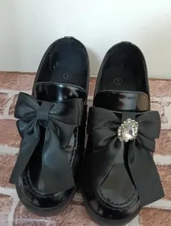ＮＯＥＭＩＥリボン付き黒シューズ(ビジュー１つありません(;_;))