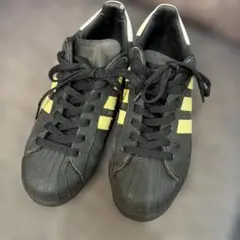 adidas Superstar ブラック イエロー スニーカーのサムネイル