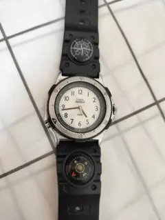 良い品　TIMEX INDIGLO コンパス付き クォーツ 腕時計のサムネイル