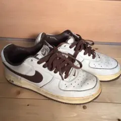 Item thumbnail for item 6cd5ea3f-e193-48e6-a7bf-d83a2a1408a1