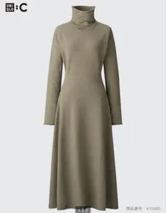 スムーススフレフレアワンピース　ユニクロ　ベージュ　S