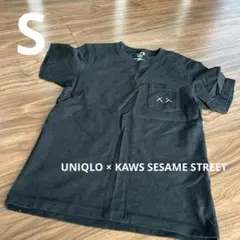 UNIQLO セサミストリート　コラボ　Tシャツ　黒　レディース　KAWS