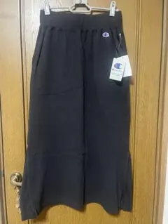 値下中【新品】Champion スウェットロングスカートM