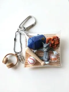 ガチャ詰めポーチ　野球　ニューエラ　キャンディバッグキーホルダー　バット　ボール