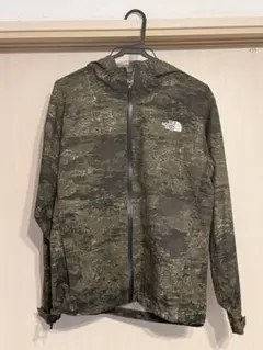 THE NORTH FACE マウンテンパーカー カモフラのサムネイル