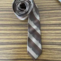 quit running ネクタイ