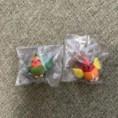 羽ばたきインコ めじるしチャーム コガネメキシコインコ、ボタンインコ