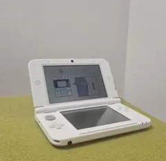 に*˚様 美品　Nintendo 3DS LL ピンクホワイト　本体