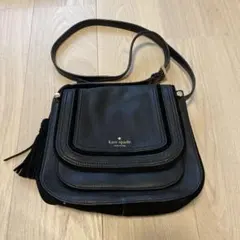 kate spade 黒 ショルダーバッグ フリンジ付き