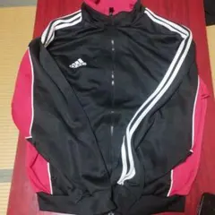 adidas トラックジャケット