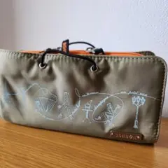 イラスト付きオリーブグリーンポーチ