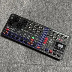ZOOM LiveTrak L6max 12chミキサー/レコーダー 32bitのサムネイル