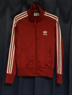 adidas トラックジャケット レッド