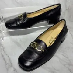 美品✨Ferragamoサルバトーレ フェラガモ ガンチーニ 6D 23.5cmのサムネイル