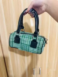 Item thumbnail for item 9e60c35f-e7df-4de8-b018-fd0791eb1657