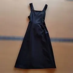 黒　キャミワンピ　後ろホック　チャック　リボン付き　秋冬