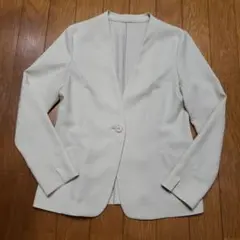 INDIVI ノーカラージャケット（サイズ40）ナチュラルカラー