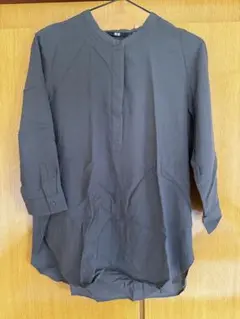 【UNIQLO】レーヨンスタンドカラーブラウス