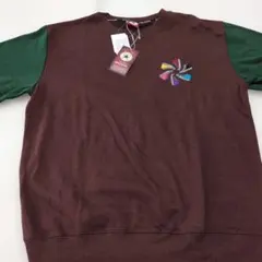 ブラウン・グリーン刺繍クルーネックトレーナー