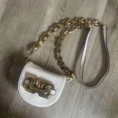 ZARA ホワイトレザーショルダーバッグ ゴールドチェーン
