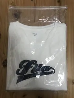 【別注数量限定】フィラ アップリケロンT （ VL2754-02 ）Mサイズ