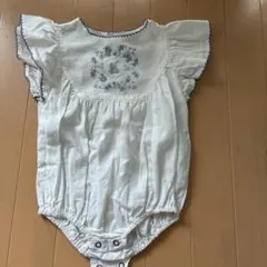 韓国　MONBEBE モンベベ　ウサギ　花柄ロンパース M