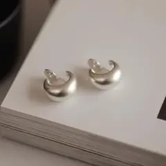 シルバー クレセント型 フープイヤリング 中型