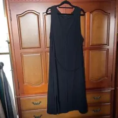 黒のロングベスト