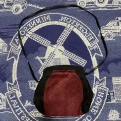 Salvatore Ferragamo イタリア製　レザー　ショルダーバッグ