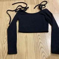SHEIN ブラック クロップド長袖トップス、半袖シャツ２点セット