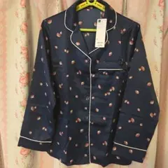 【GU】 イチゴ柄 ネイビー パジャマ Sサイズ 上着のみ (新品未使用)
