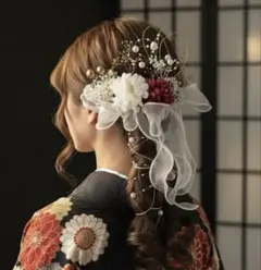 ホワイトリボンヘアアクセサリー　髪飾り　成人式　振袖　卒業式　結婚式