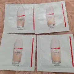 SHISEIDO　エッセンススキングロウ ファンデーション　4包　220　130