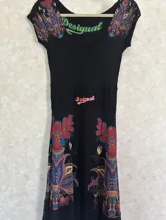 デシグアル Desigual 半袖 ワンピース 花柄 刺繍 ストレッチ ブラック