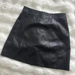 ブラックレザー　ミニスカート　ショート