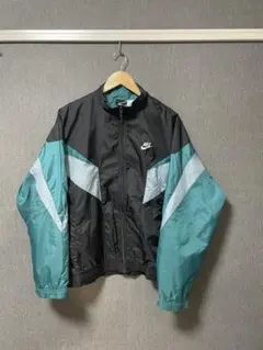 Item thumbnail for item 8b4e0e03-9b1a-49db-9734-d62f5c299b3e